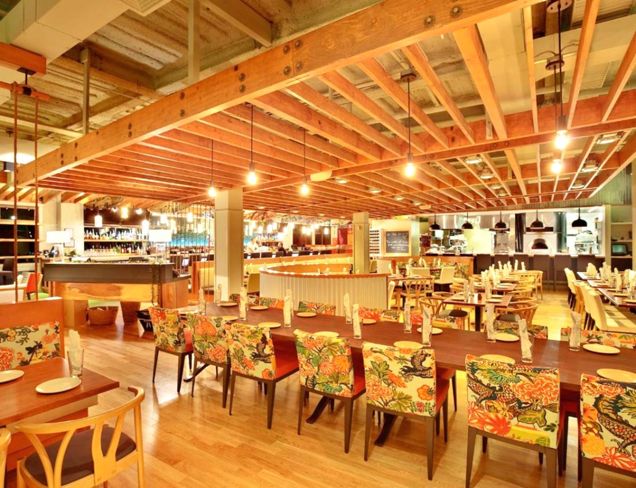 Monkeypod Kitchen: Your Go To Wailea Spot for Live Music